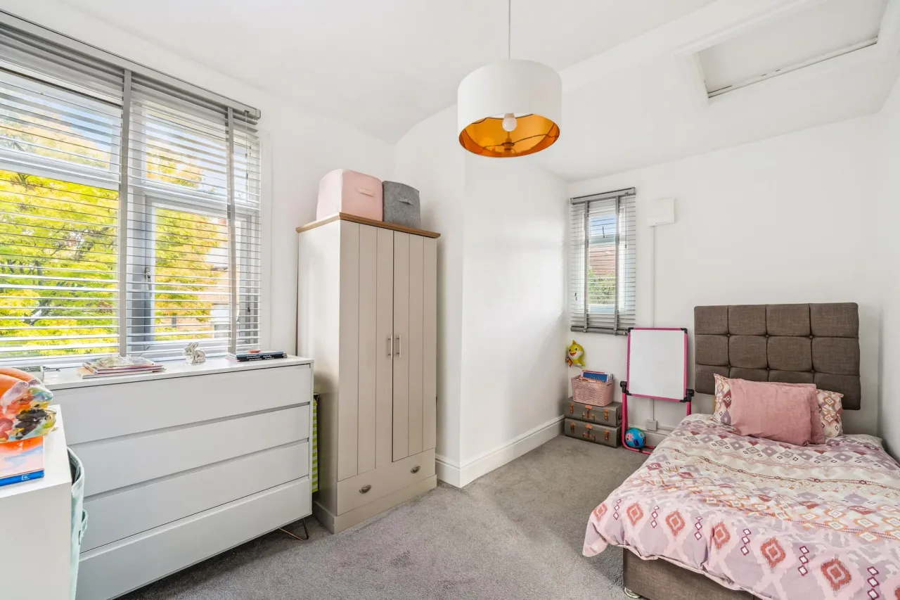 Brook Road South, Brentford, TW8, photo 6