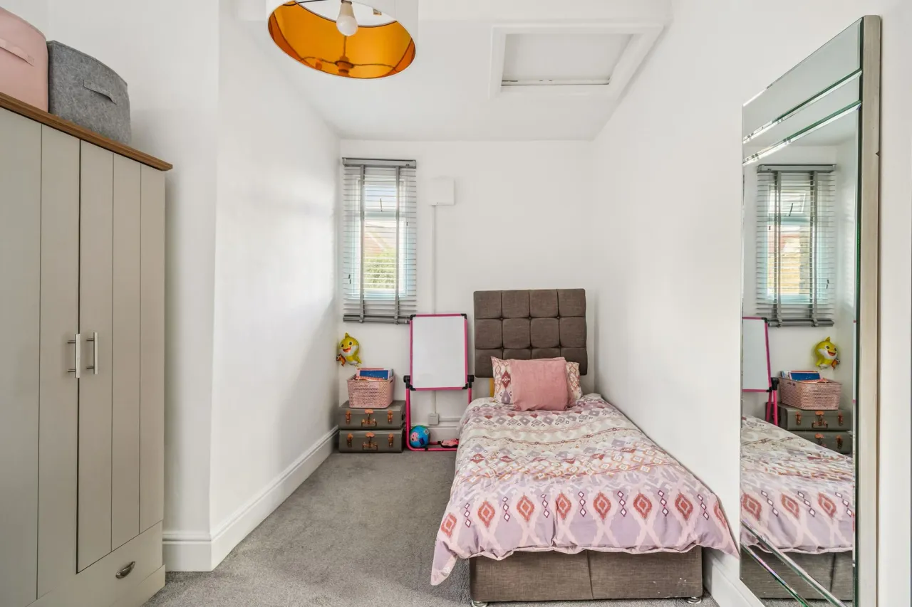 Brook Road South, Brentford, TW8, photo 7