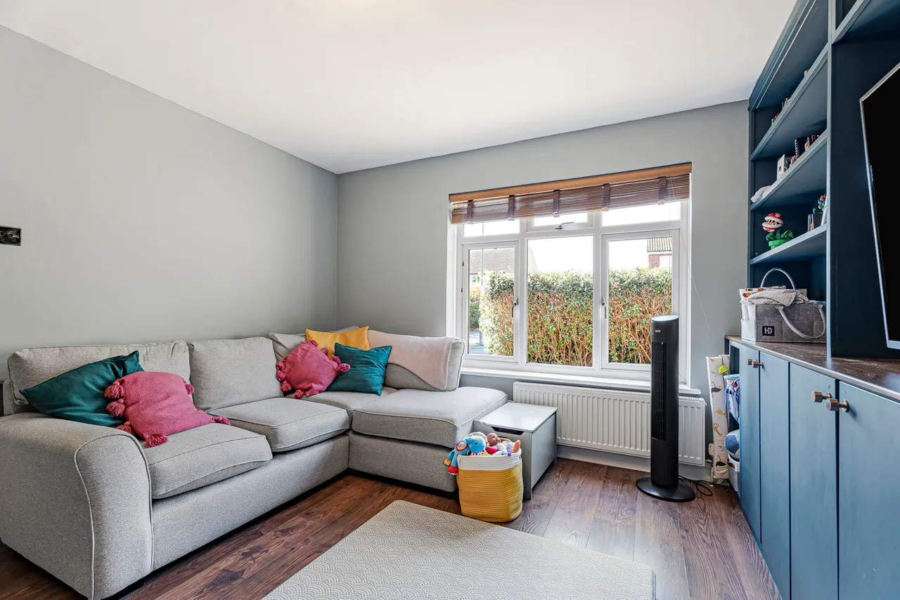 Pooley Avenue, Egham, TW20, photo 10