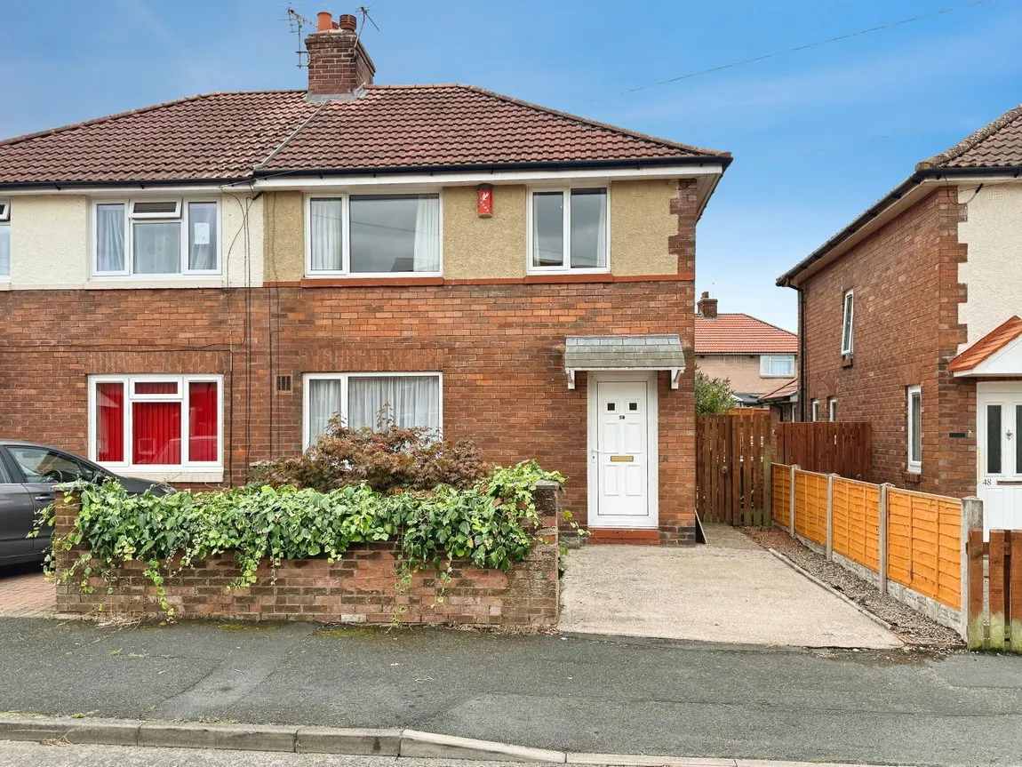 3 bed house for sale — Harris Crescent, Carlisle, CA1 3BA