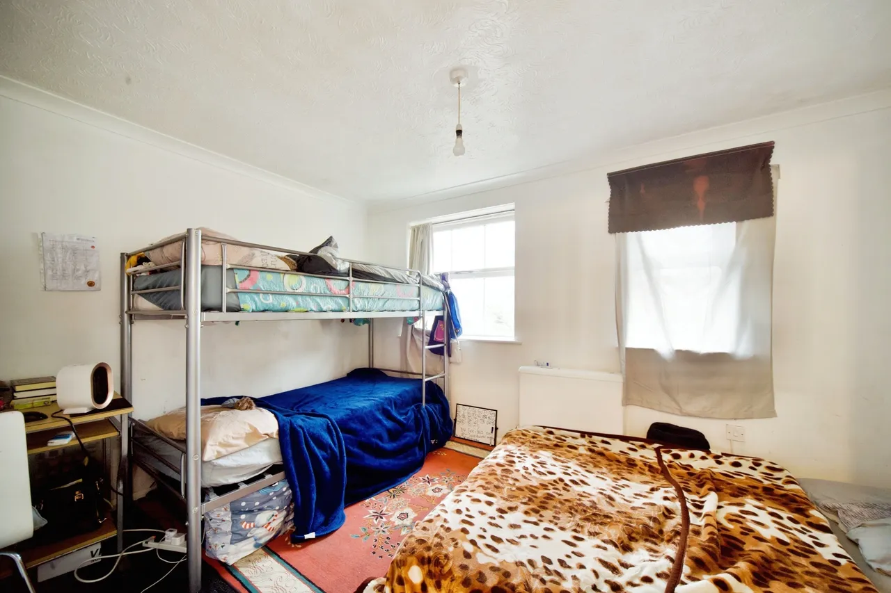 Harston Drive, ENFIELD, Middlesex, EN3, photo 12