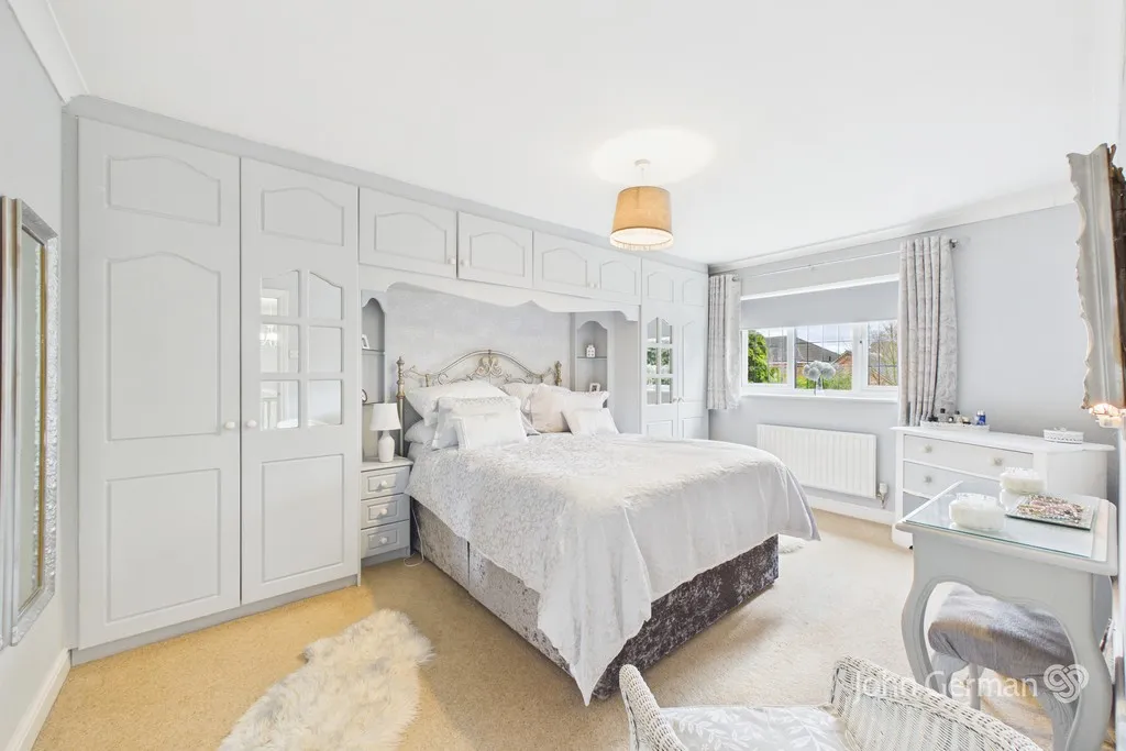 Fox Court, Kings Bromley, photo 14