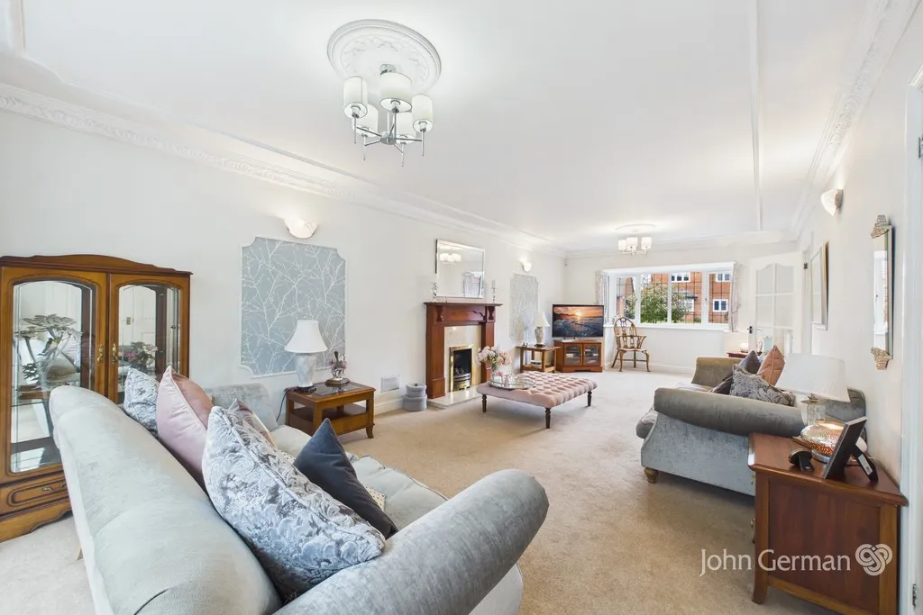 Fox Court, Kings Bromley, photo 2