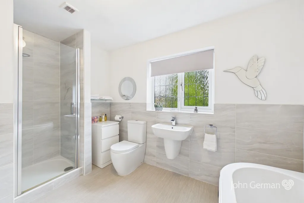 Fox Court, Kings Bromley, photo 13
