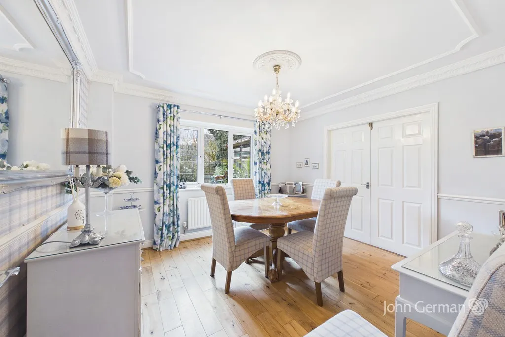 Fox Court, Kings Bromley, photo 6