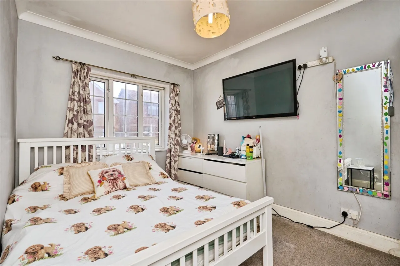 Louis Road, Sandown, PO36, photo 8