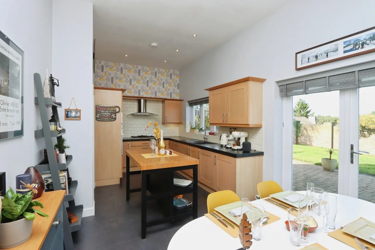 Gomersal Lane, Dronfield, S18, photo 3