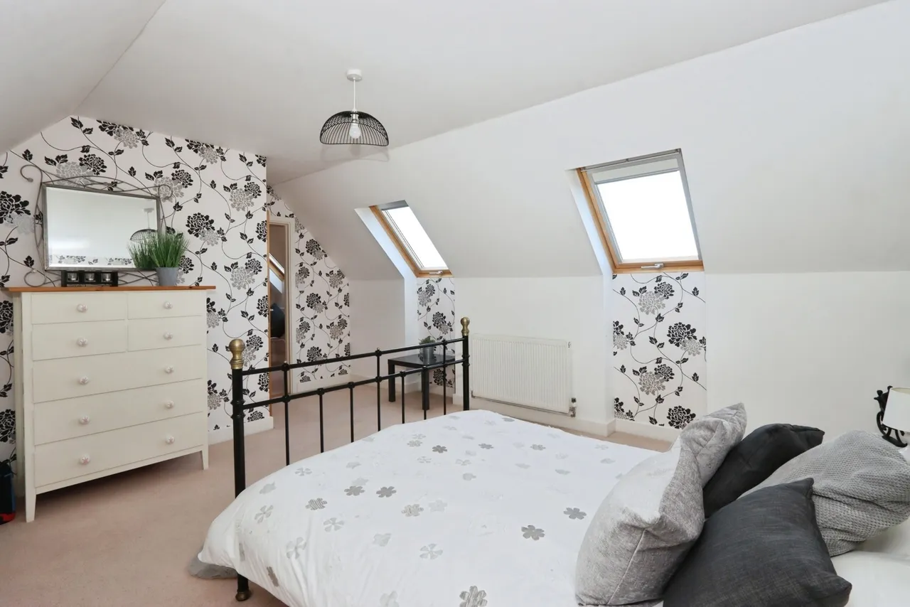 Gomersal Lane, Dronfield, S18, photo 18