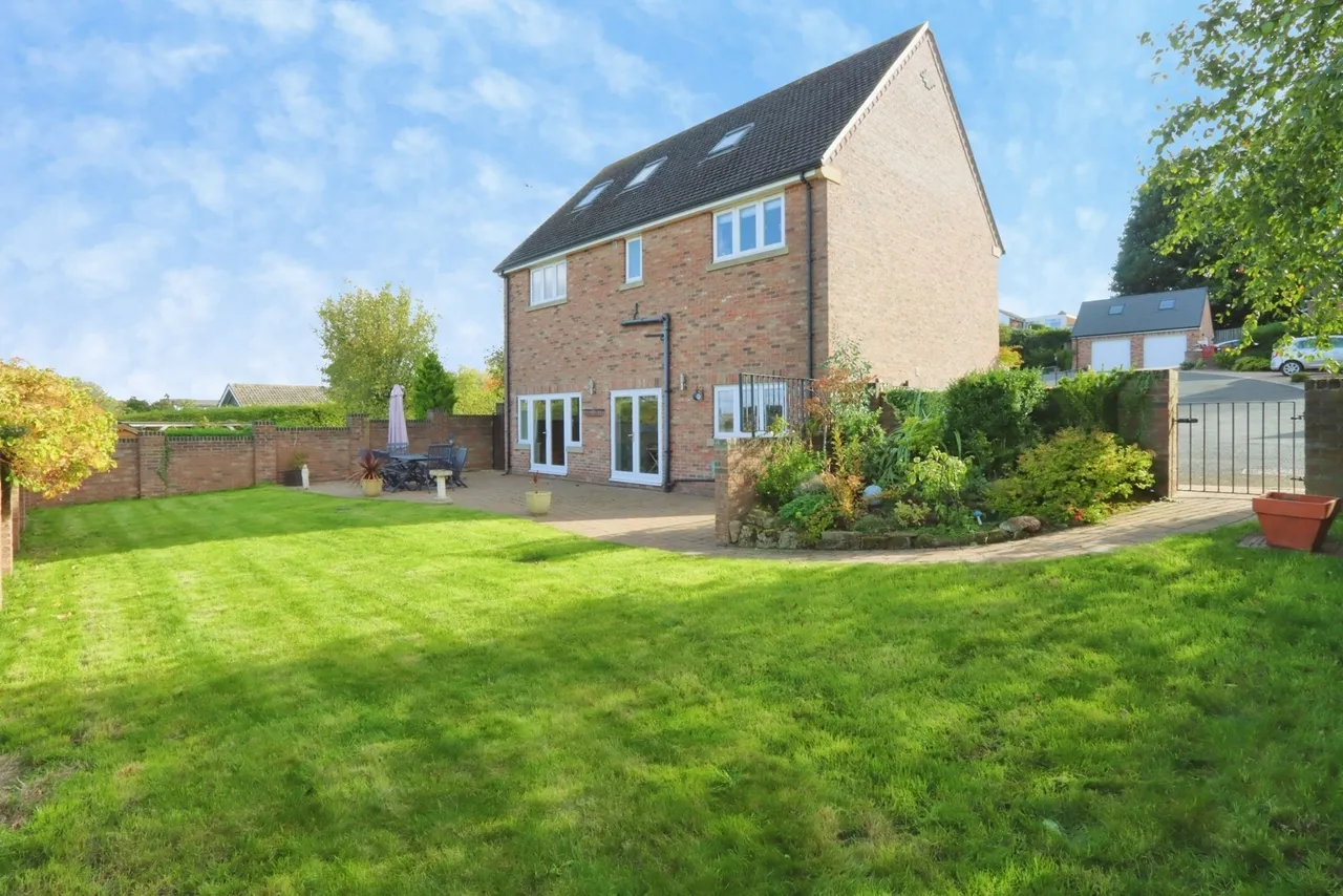 Gomersal Lane, Dronfield, S18, photo 4