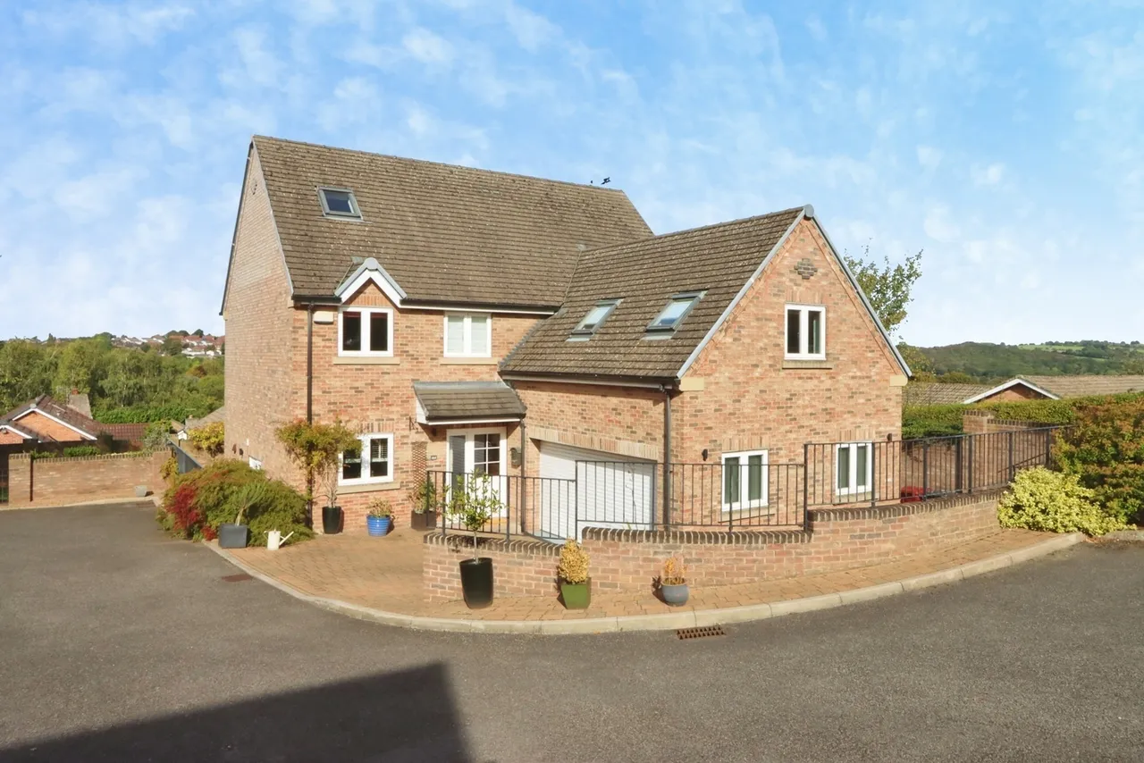 6 bed house for sale, Gomersal Lane, Dronfield, S18