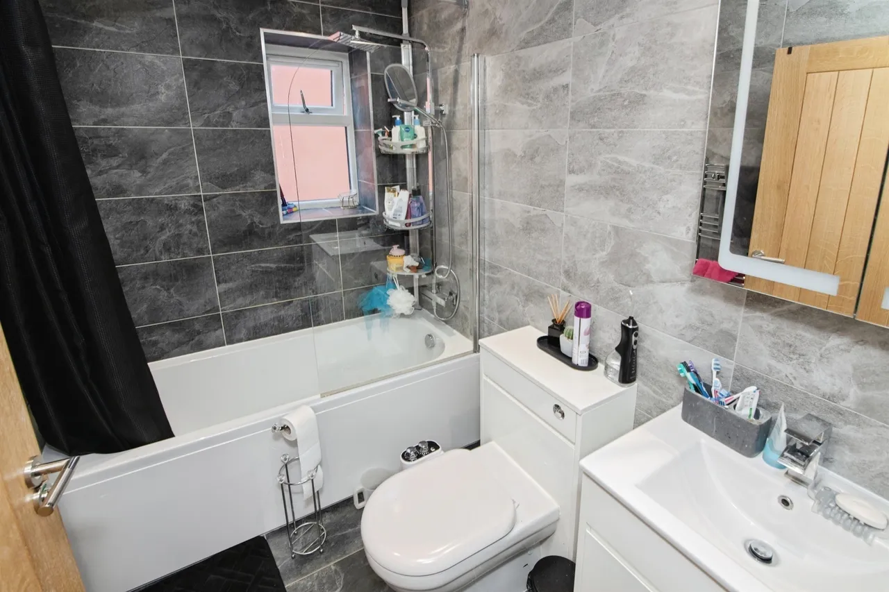 Sienna Way, West Bromwich, B71, photo 11