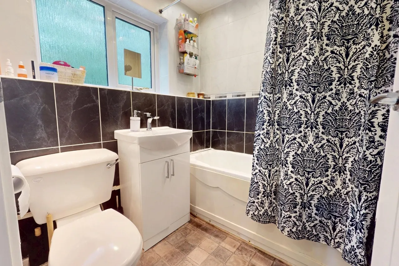 Heron Close, Holmer Lake, Telford TF3 1NS, photo 19