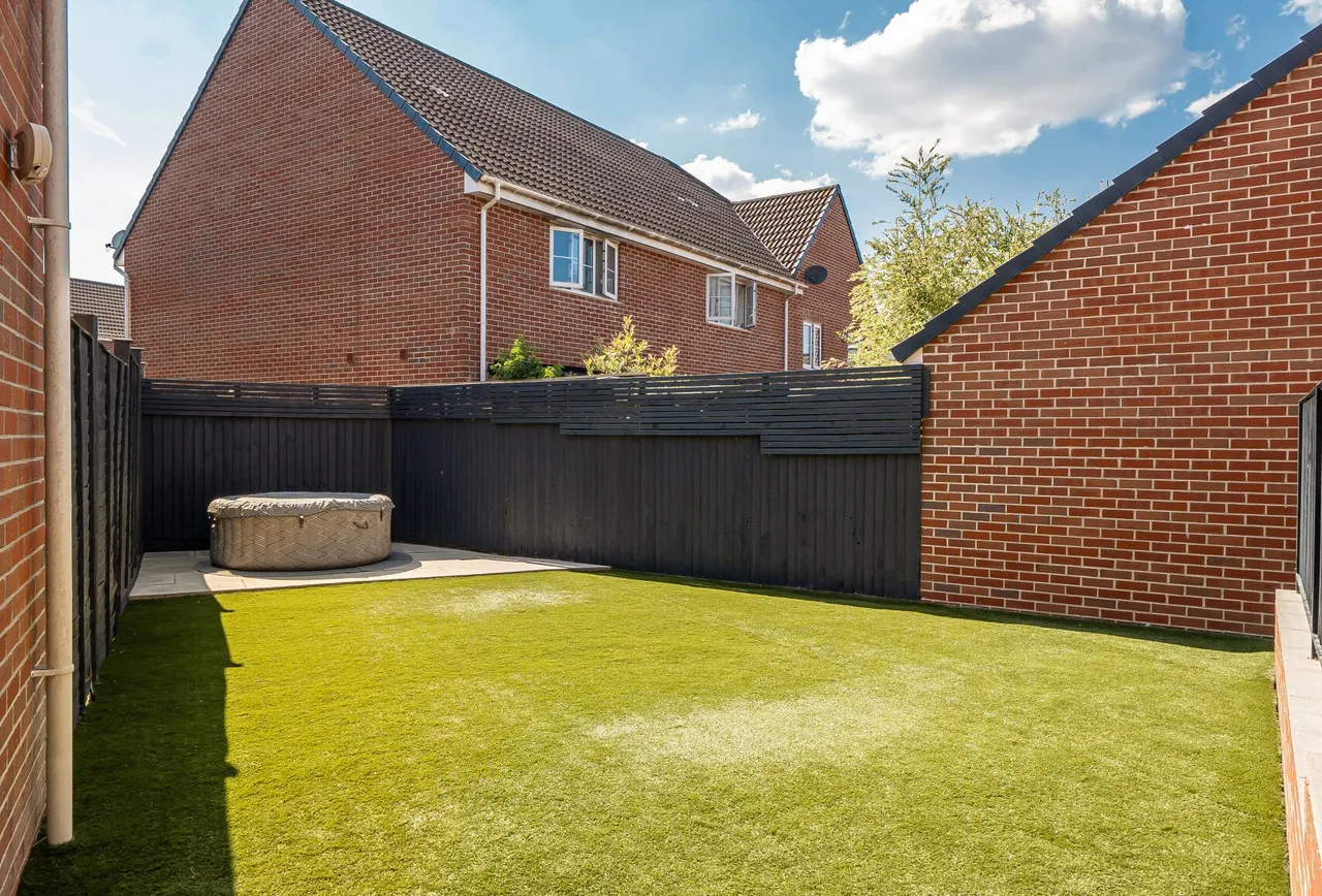 Blackberry Close, Gloucestershire, Yate, BS37 7DE, photo 11