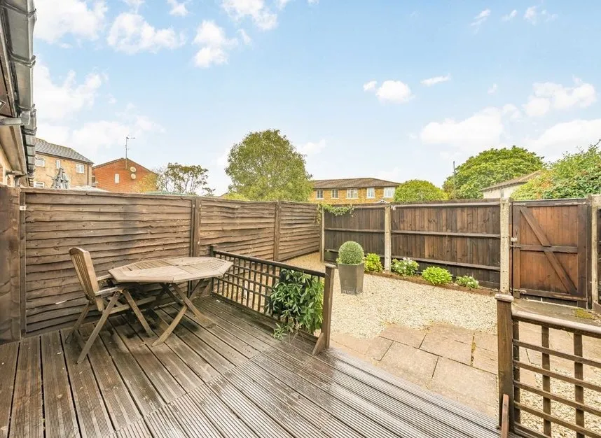 Cheeseman Close, Hampton, TW12, photo 4