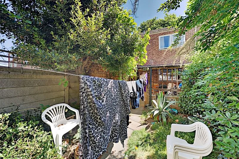 Chenappa Close, London E13 8DY, photo 6