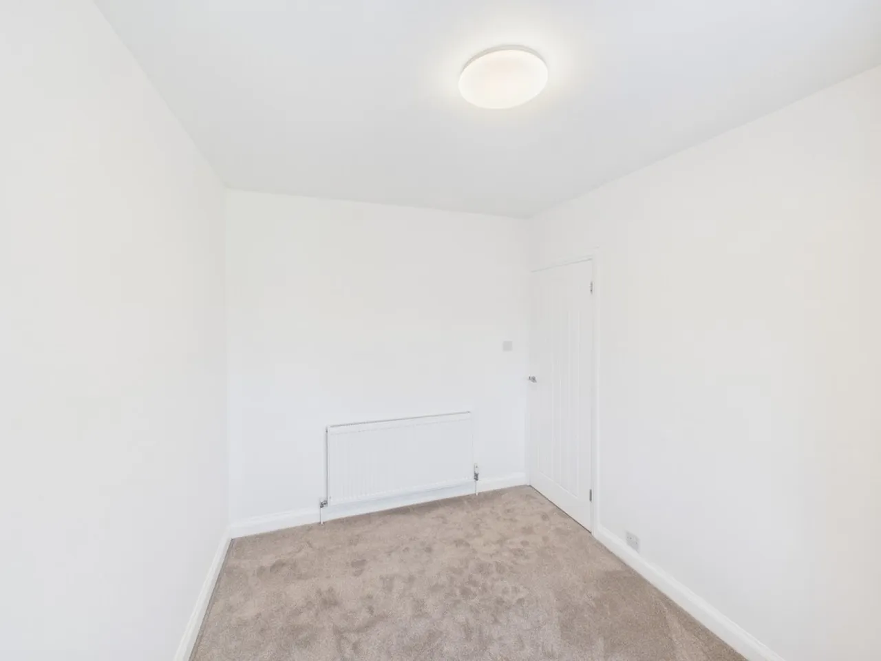 Jean Drive , Leicester, photo 11