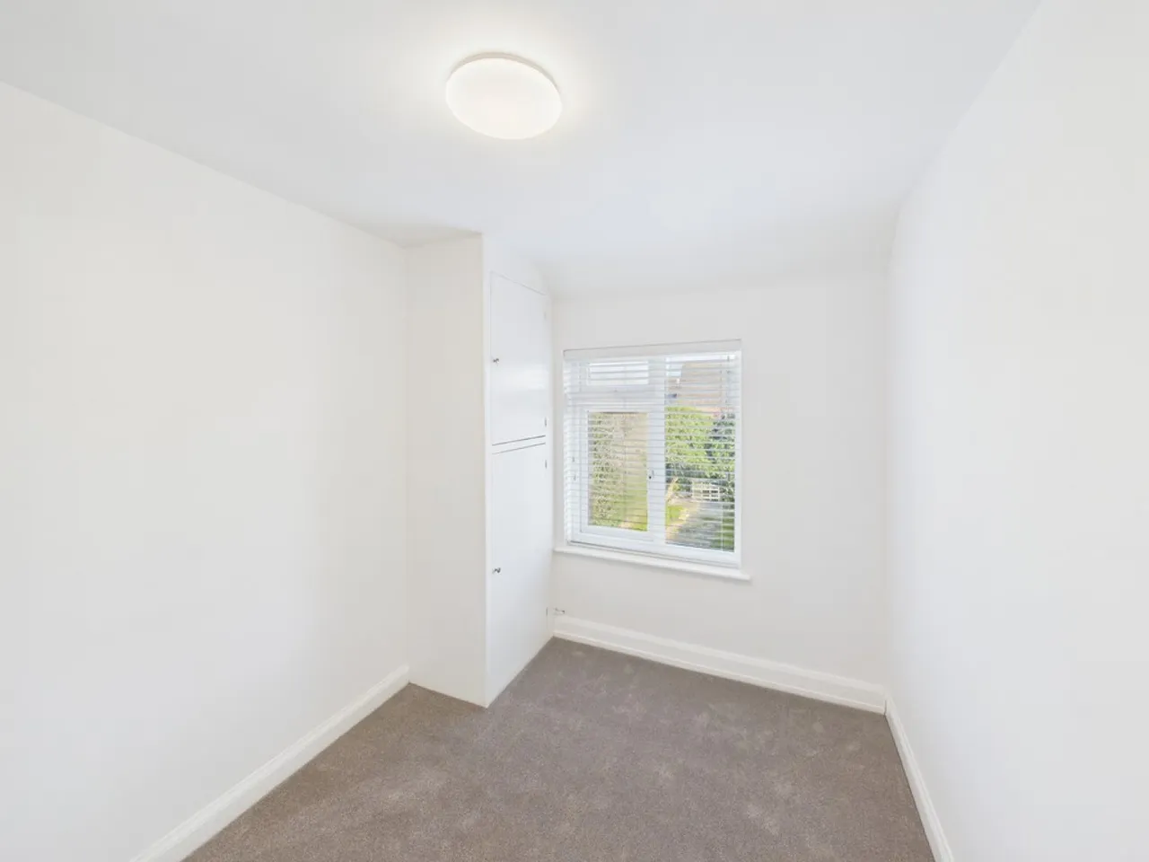 Jean Drive , Leicester, photo 10
