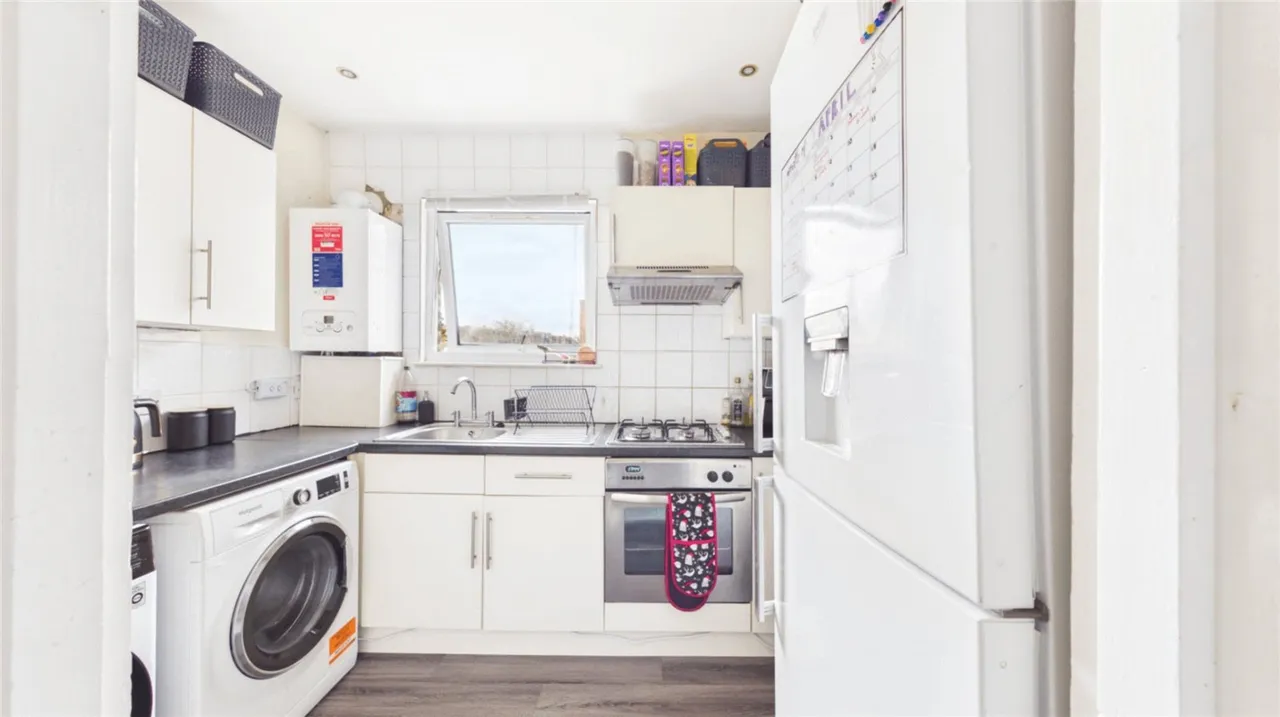 Danbrook Road, SW16, photo 16