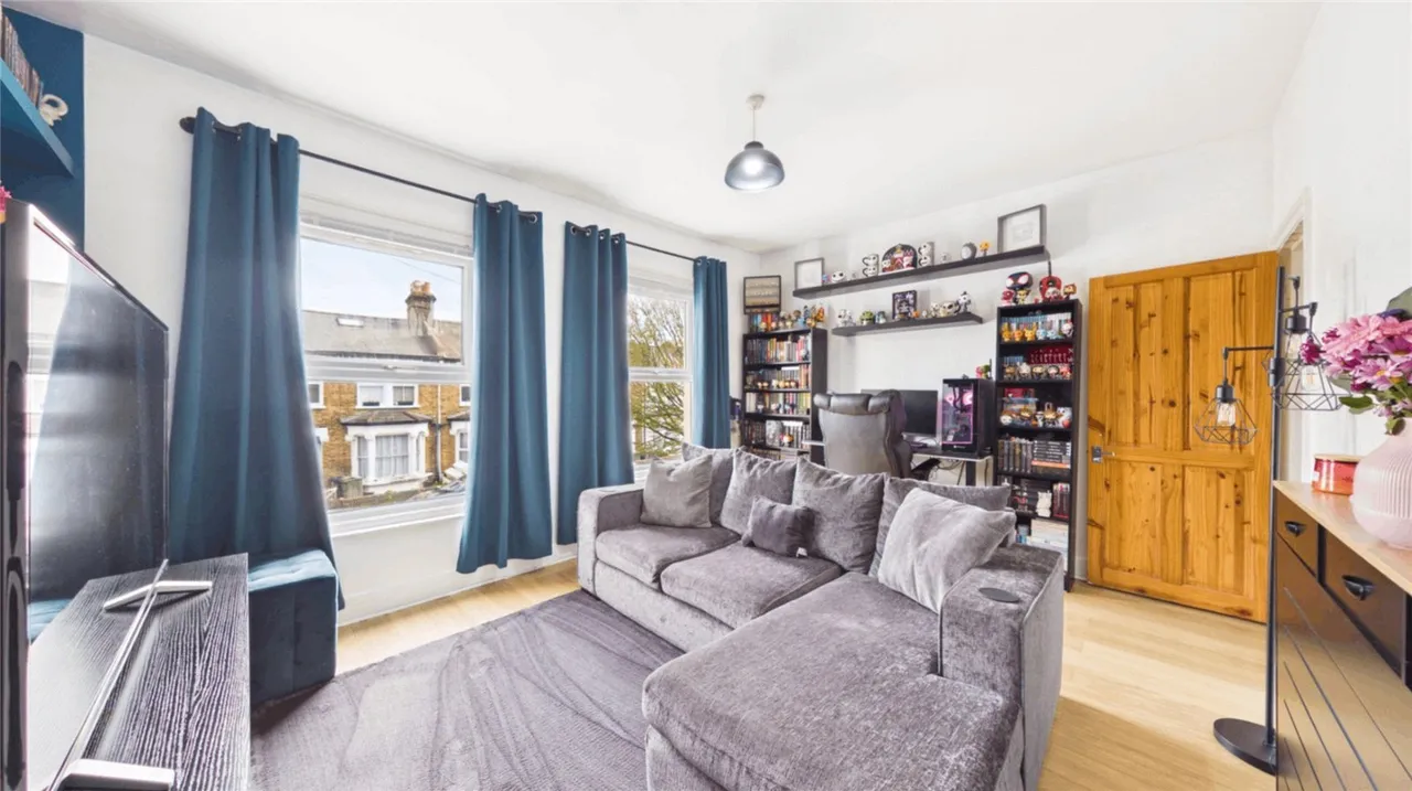 Danbrook Road, SW16, photo 18