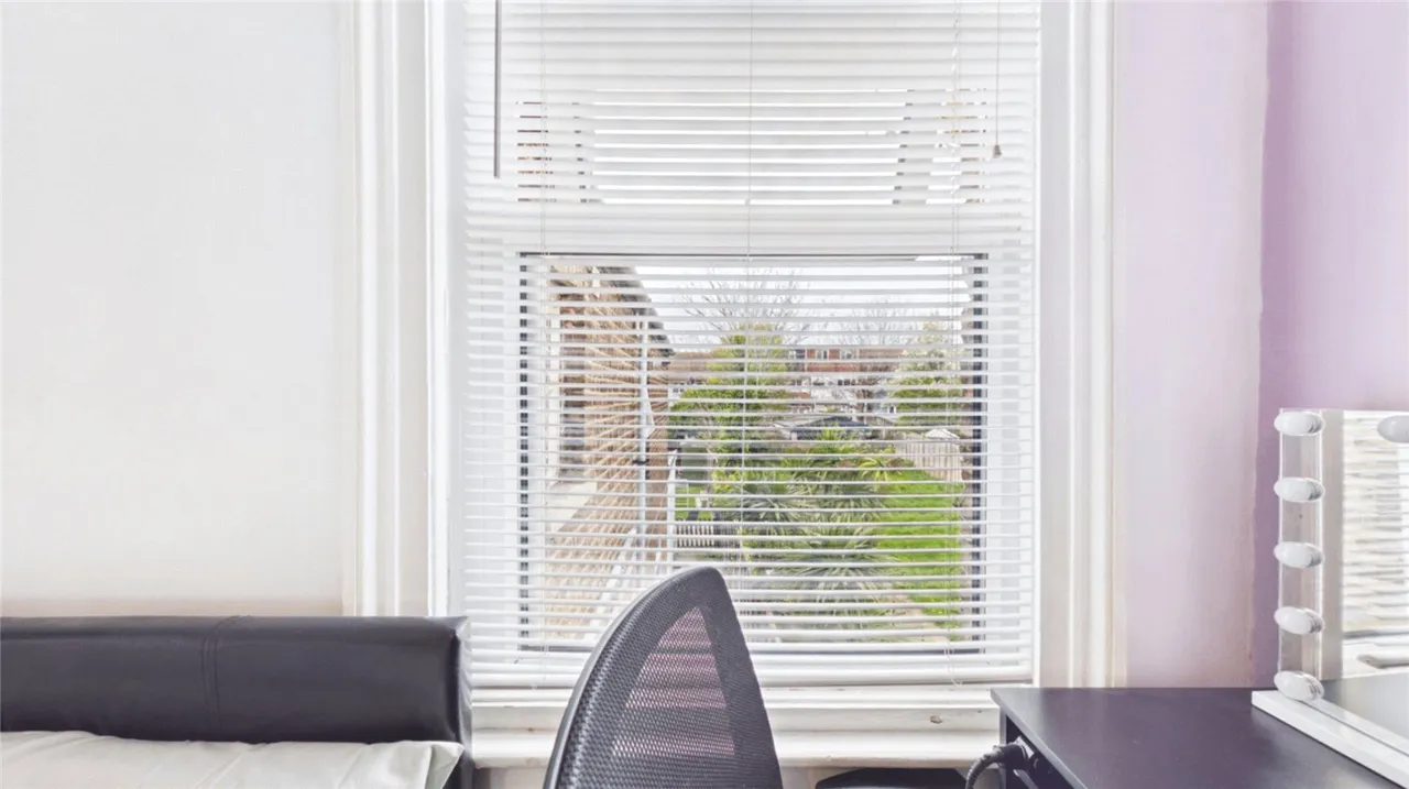 Danbrook Road, SW16, photo 21