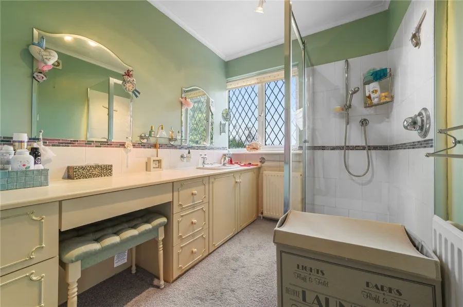 House Under Offer with 4 bedrooms in Thorley, Bishop's Stortford, CM23, photo 18