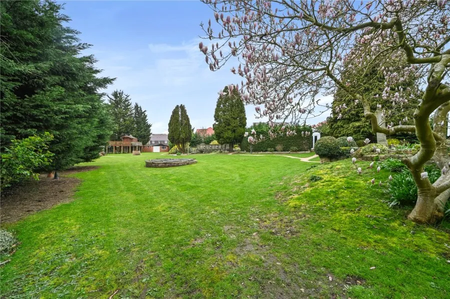 House Under Offer with 4 bedrooms in Thorley, Bishop's Stortford, CM23, photo 21