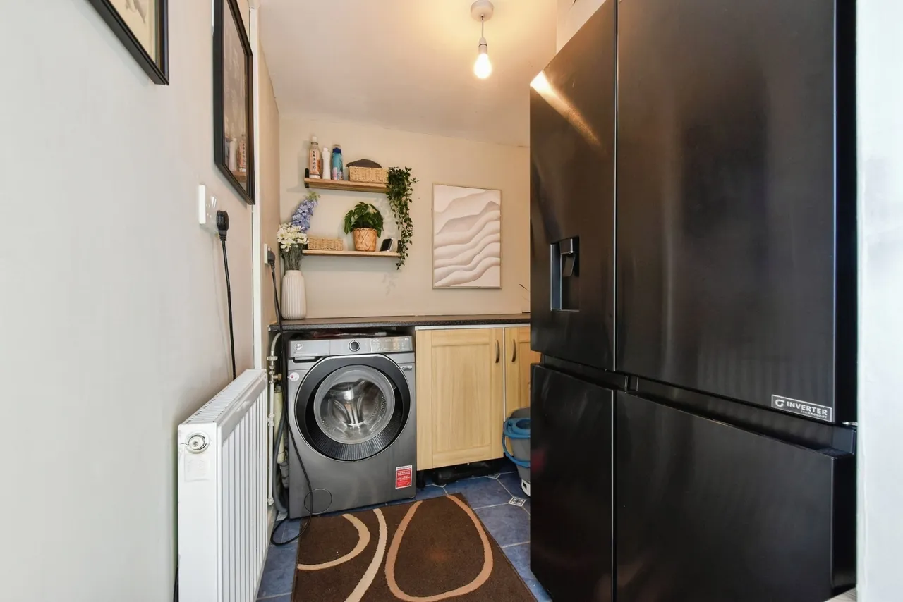 Glynhir Road, Llandybie, SA18, photo 21