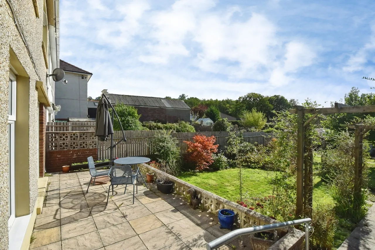 Glynhir Road, Llandybie, SA18, photo 18