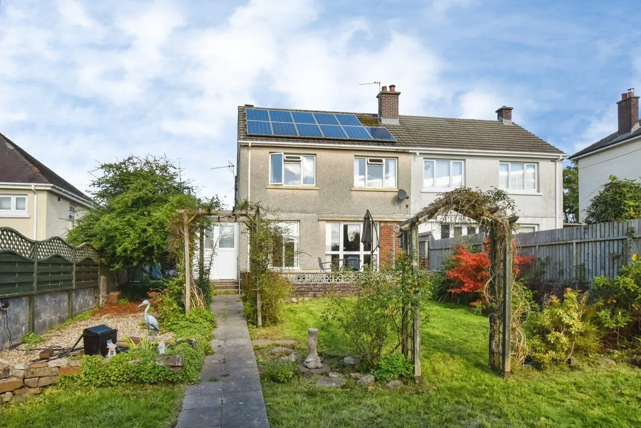 Glynhir Road, Llandybie, SA18, photo 17