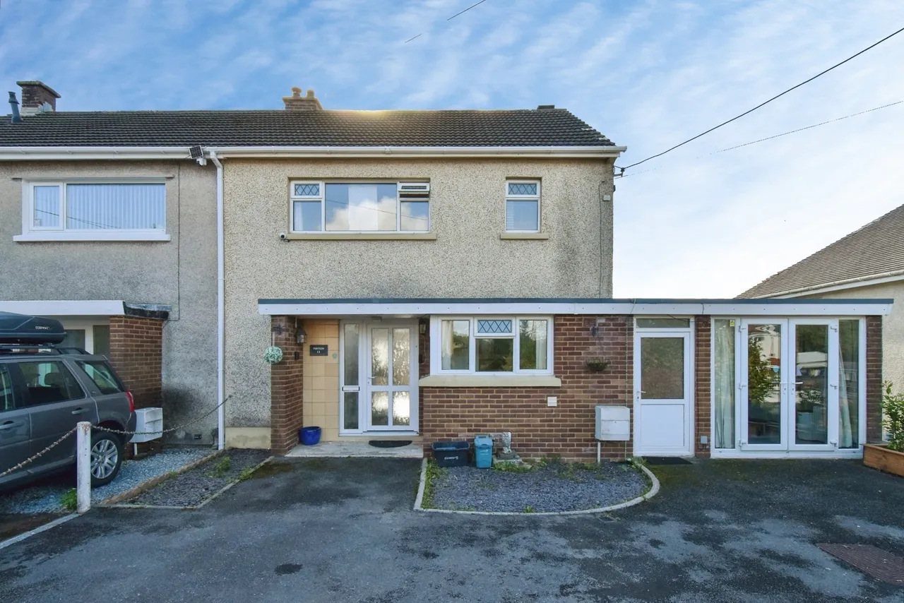 Glynhir Road, Llandybie, SA18, photo 2