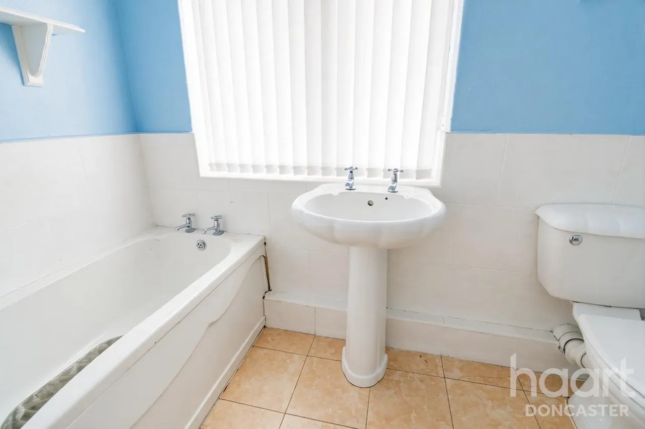 Lancaster Avenue, Doncaster, DN2, photo 13