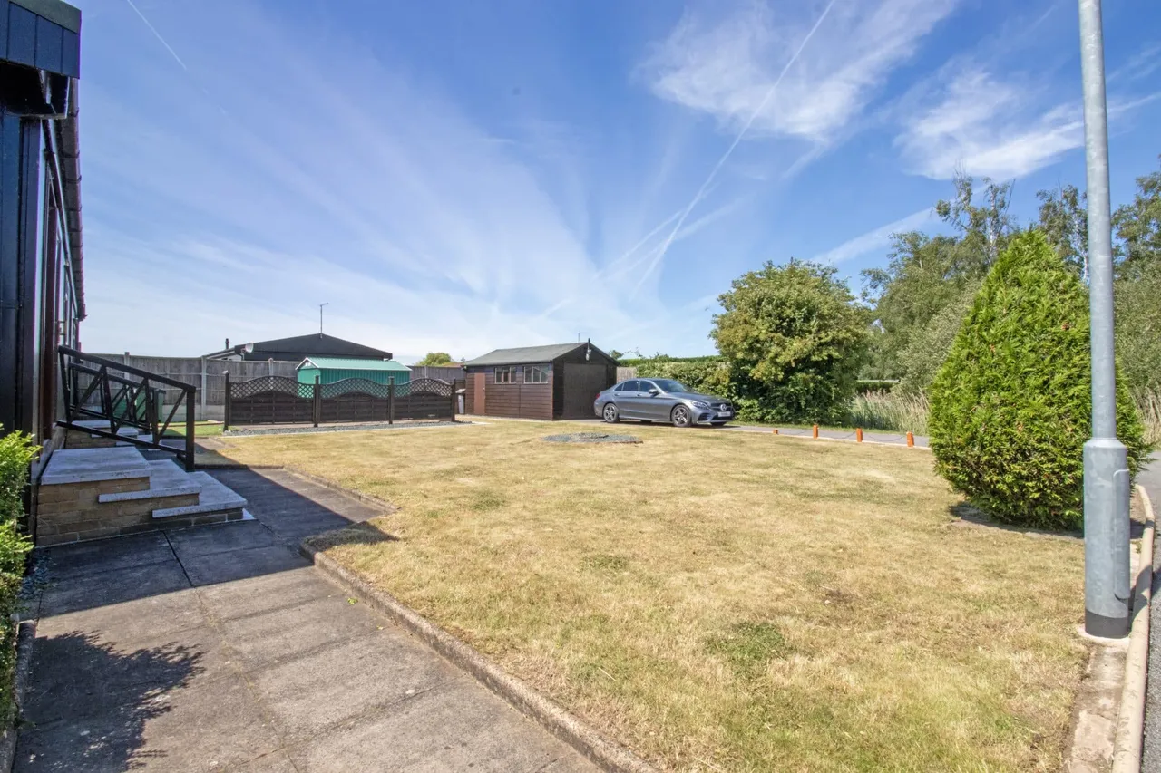 Cedar Close, The Elms, LN1, photo 16