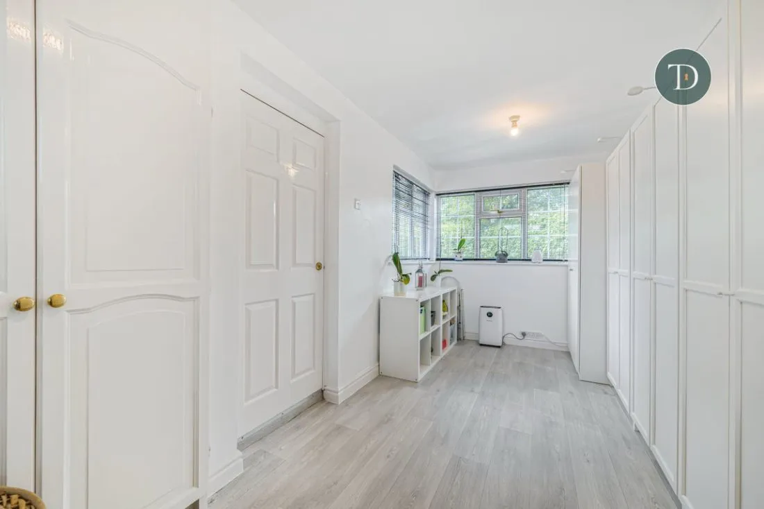 Pennington Green, Great Sutton, CH66 4XJ, photo 9