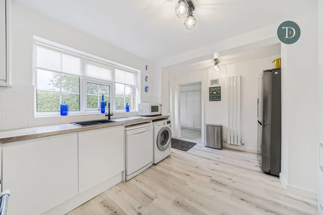 Pennington Green, Great Sutton, CH66 4XJ, photo 8