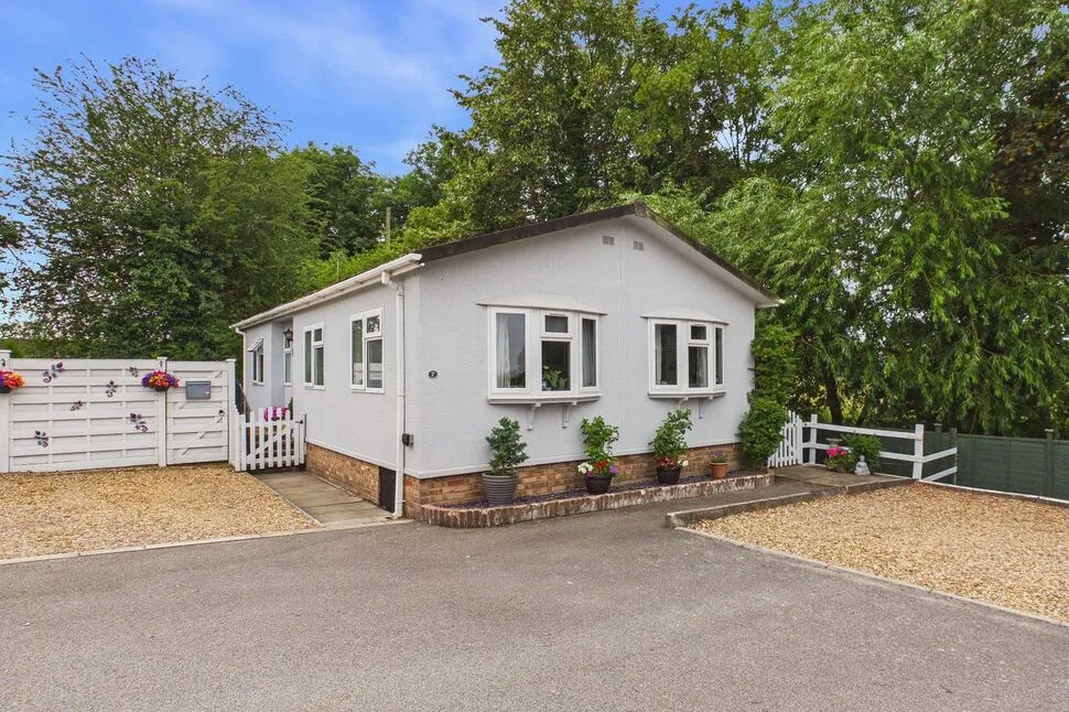 2 bed house for sale — Ebor Park, Appleton Roebuck, North Yorkshire, YO23