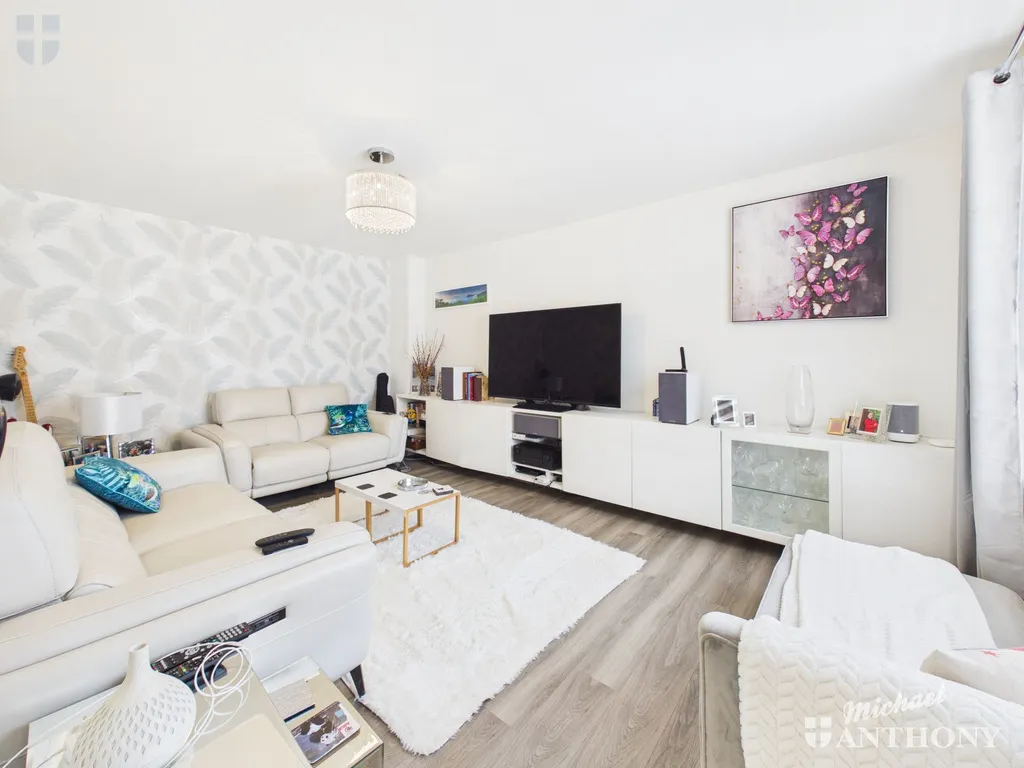 Gershwin Road, Stoke Mandeville, Aylesbury, HP21 9GN, photo 4