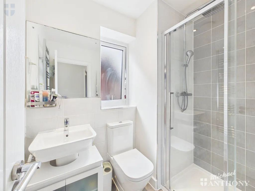 Gershwin Road, Stoke Mandeville, Aylesbury, HP21 9GN, photo 6