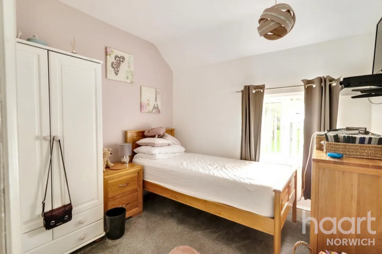 West End, Norwich, NR8, photo 9