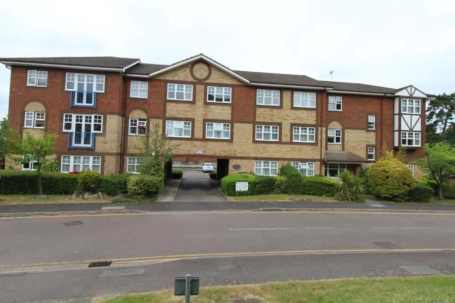 Earls Meade, Luton, LU2, photo 13