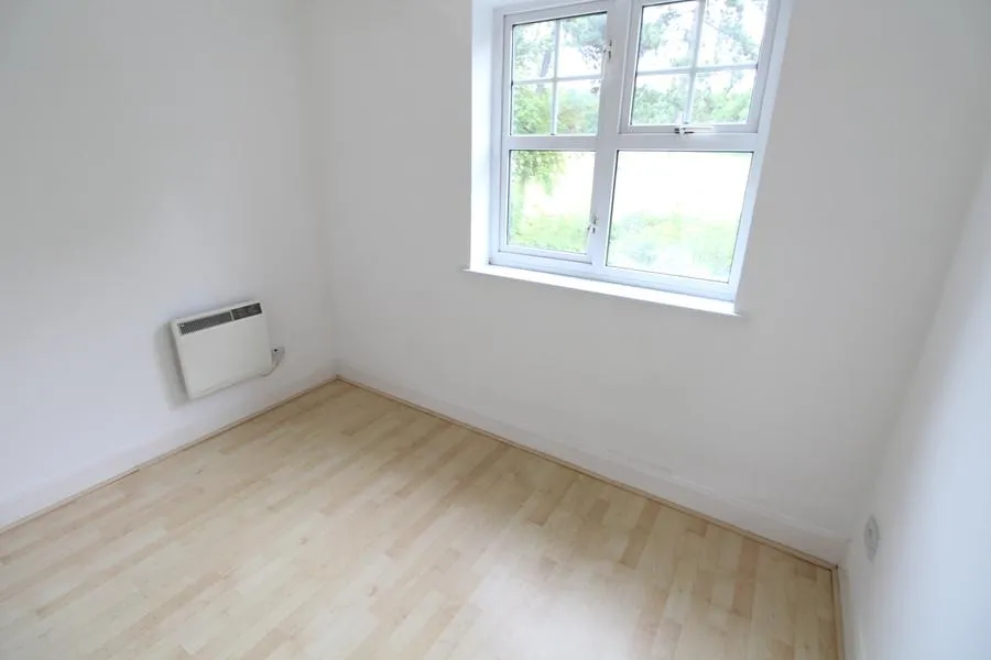 Earls Meade, Luton, LU2, photo 10
