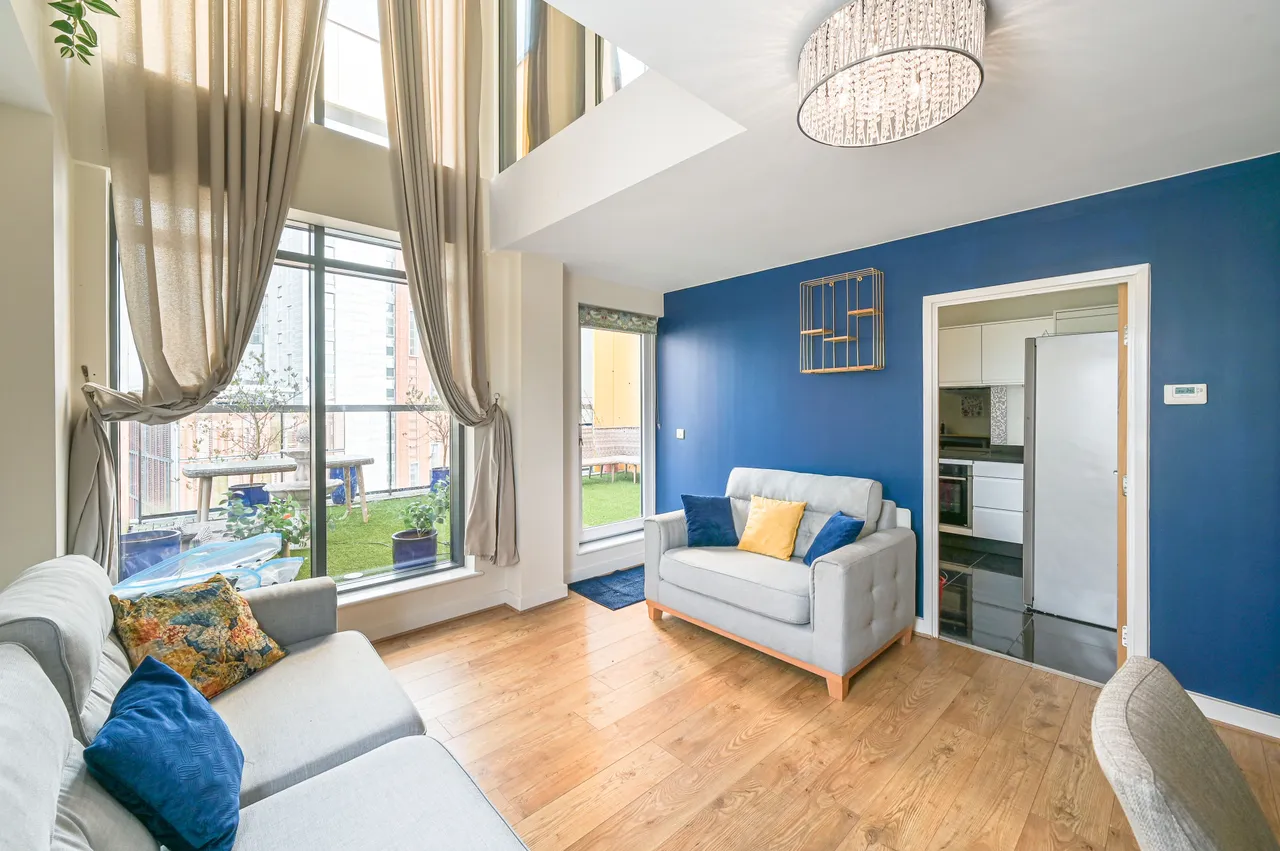 Flat 50, Herald Court, 130 Colindale Avenue, London, photo 2