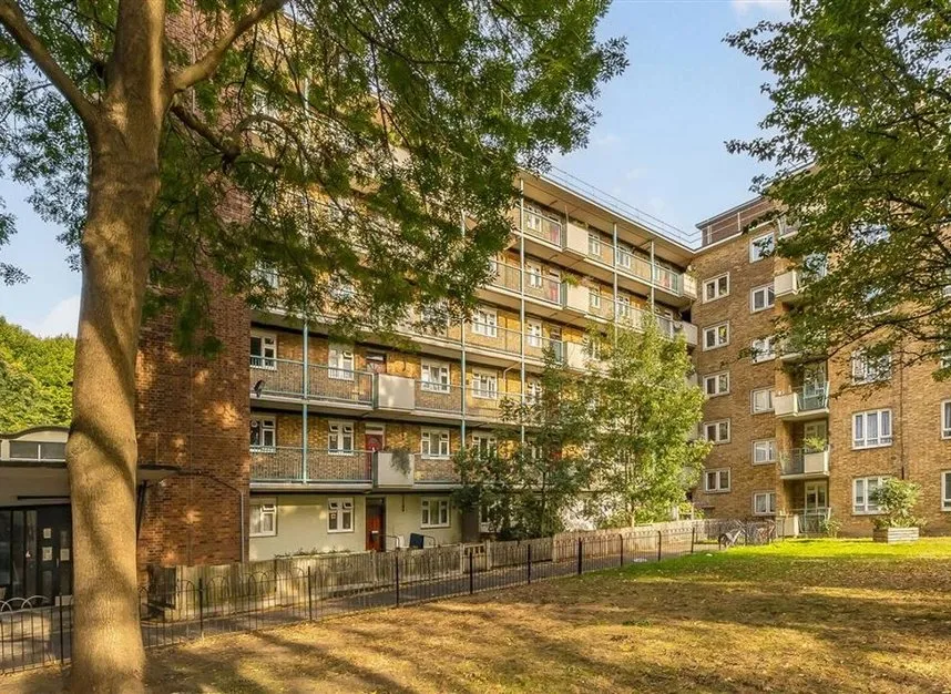 3 bed flat to rent — Sewardstone Road, Victoria Park, E2