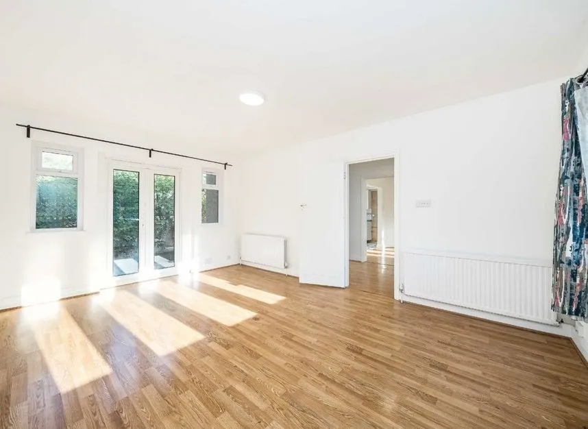Elmgate Gardens, Edgware, HA8, photo 2