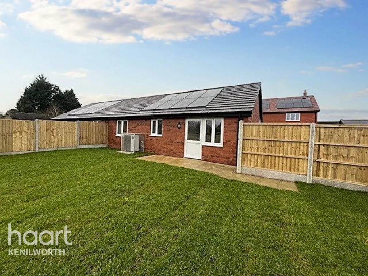 Aston Lane, Wolverhampton, WV5, photo 5