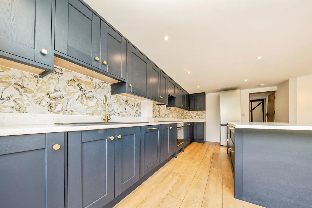 Coggeshall Road, Feering, CO5, photo 44