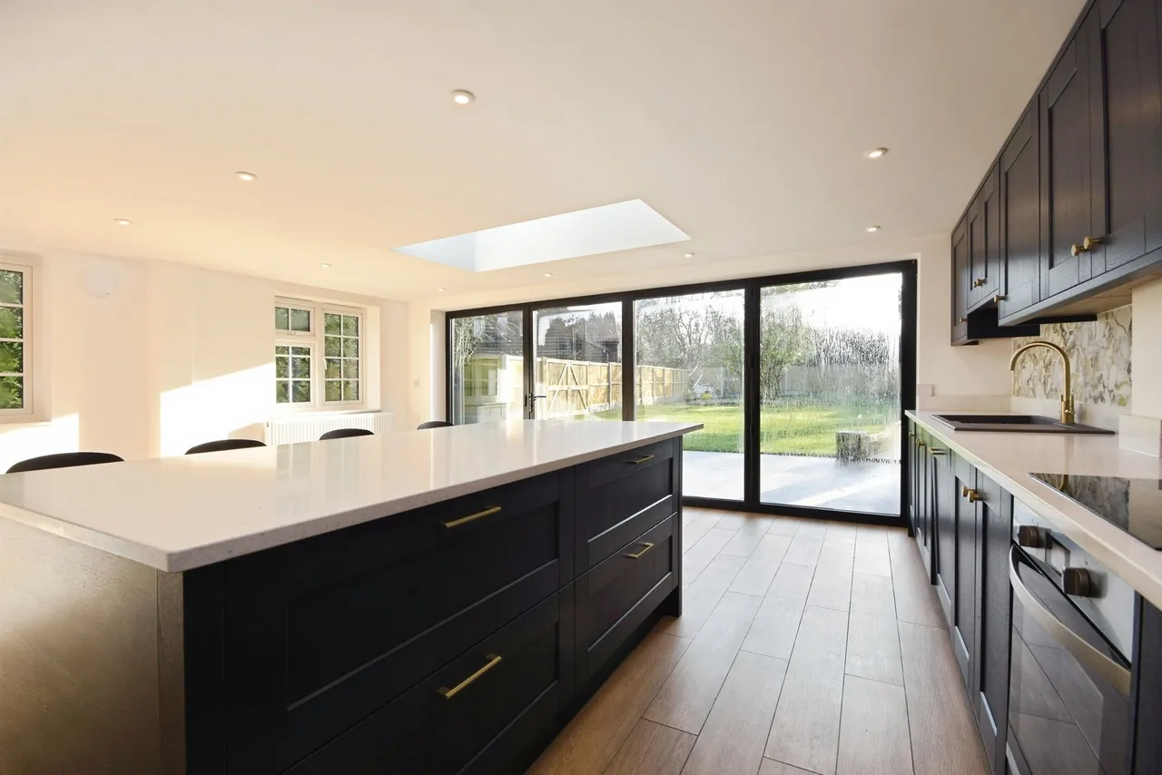 Coggeshall Road, Feering, CO5, photo 12