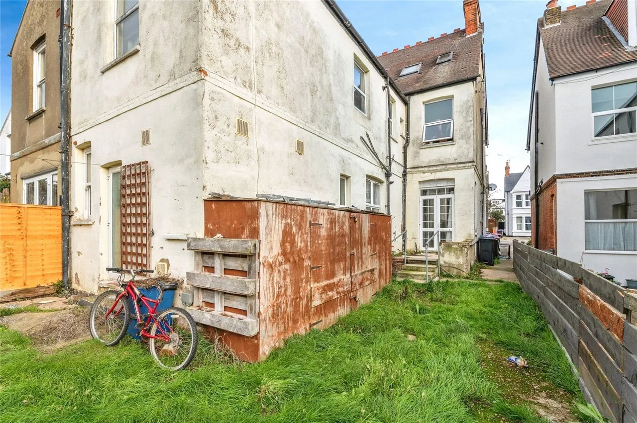 Meteor Road, Westcliff-On-Sea, Essex, SS0, photo 6