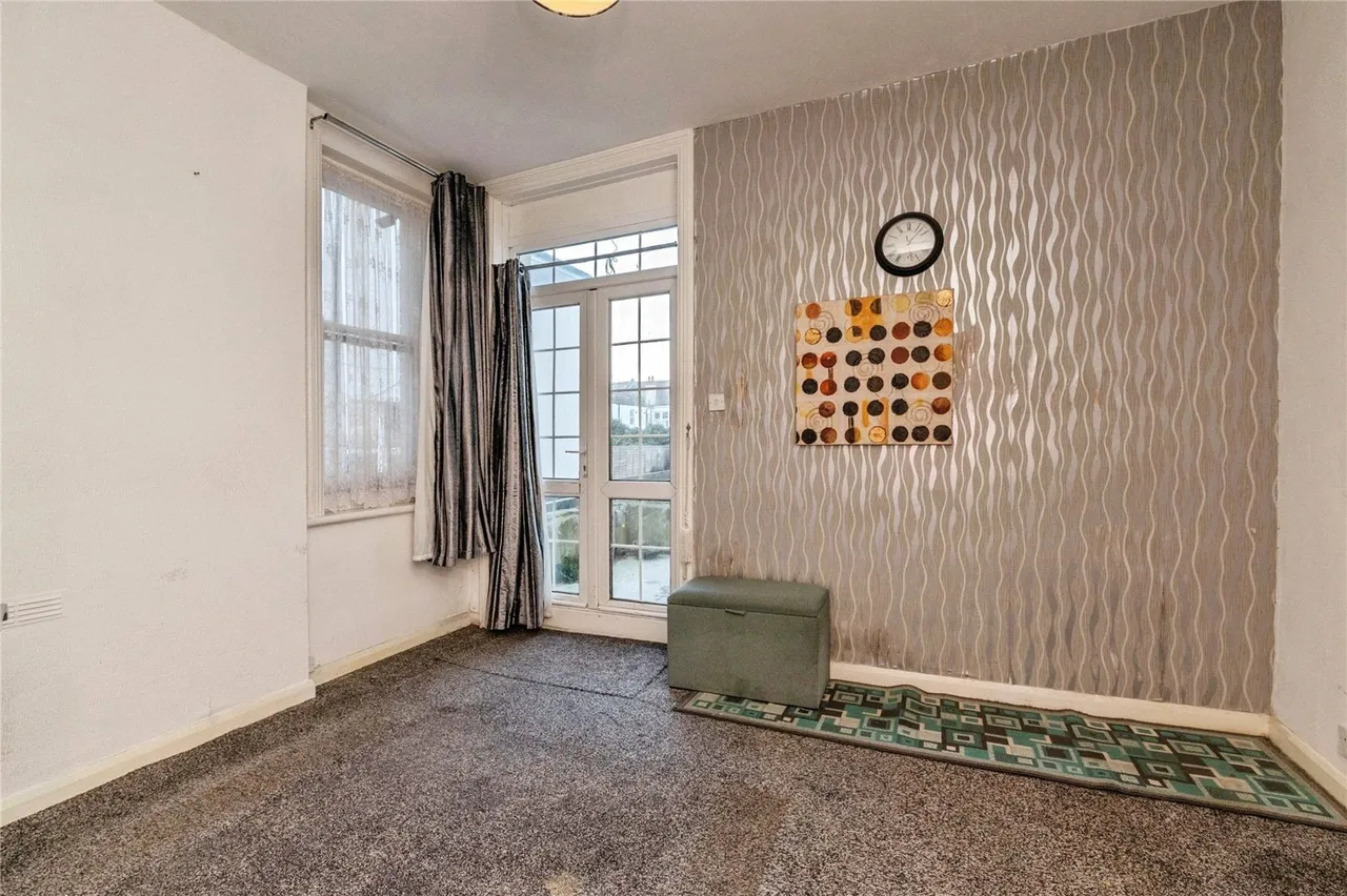 Meteor Road, Westcliff-On-Sea, Essex, SS0, photo 4