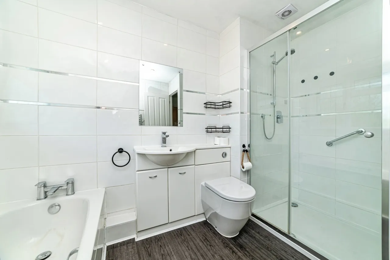 Hillary Road, Basingstoke, RG21, photo 17