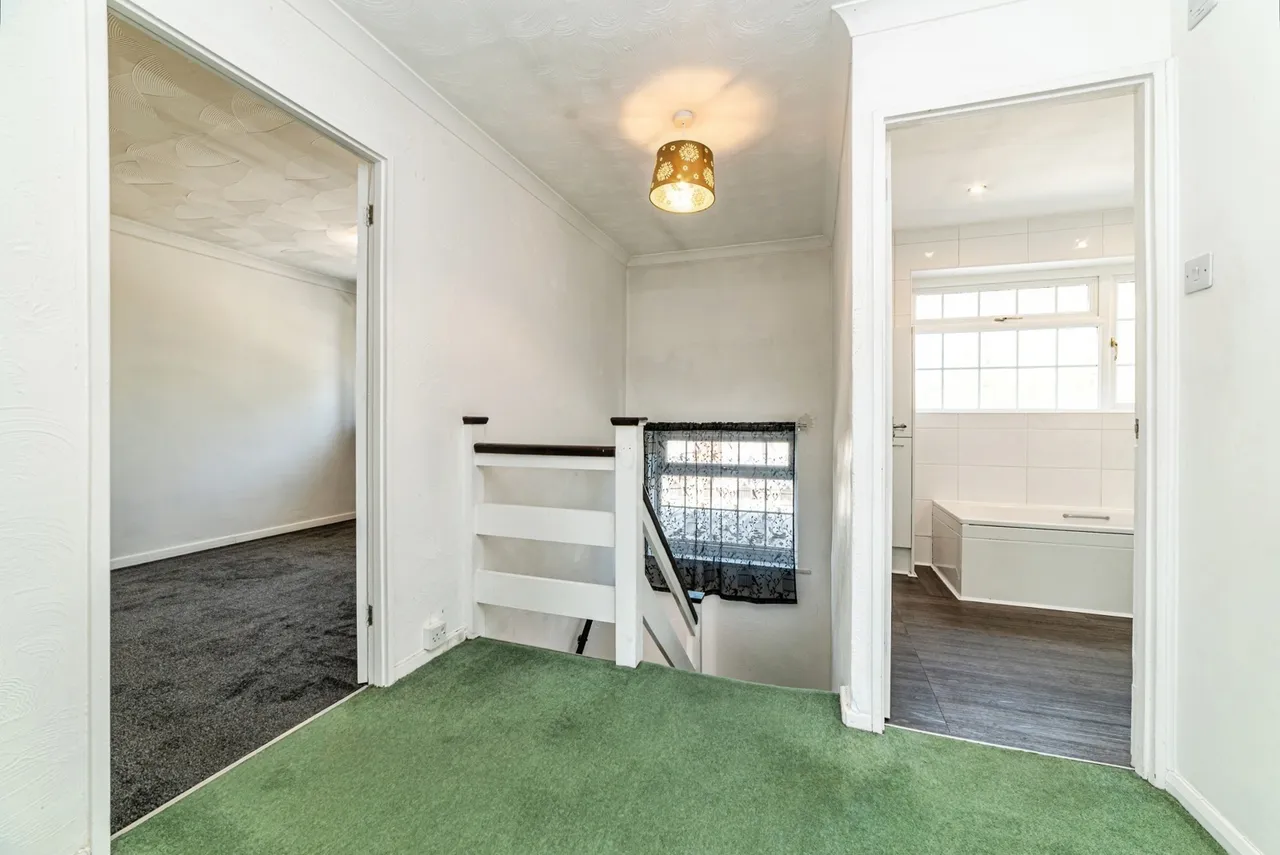 Hillary Road, Basingstoke, RG21, photo 12